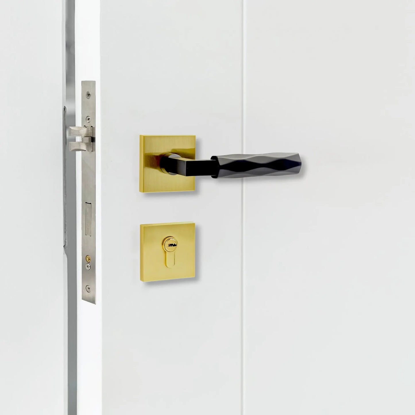 door handle set installation effect