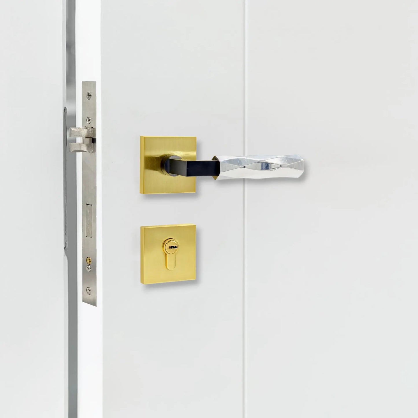 door handle set installation effect