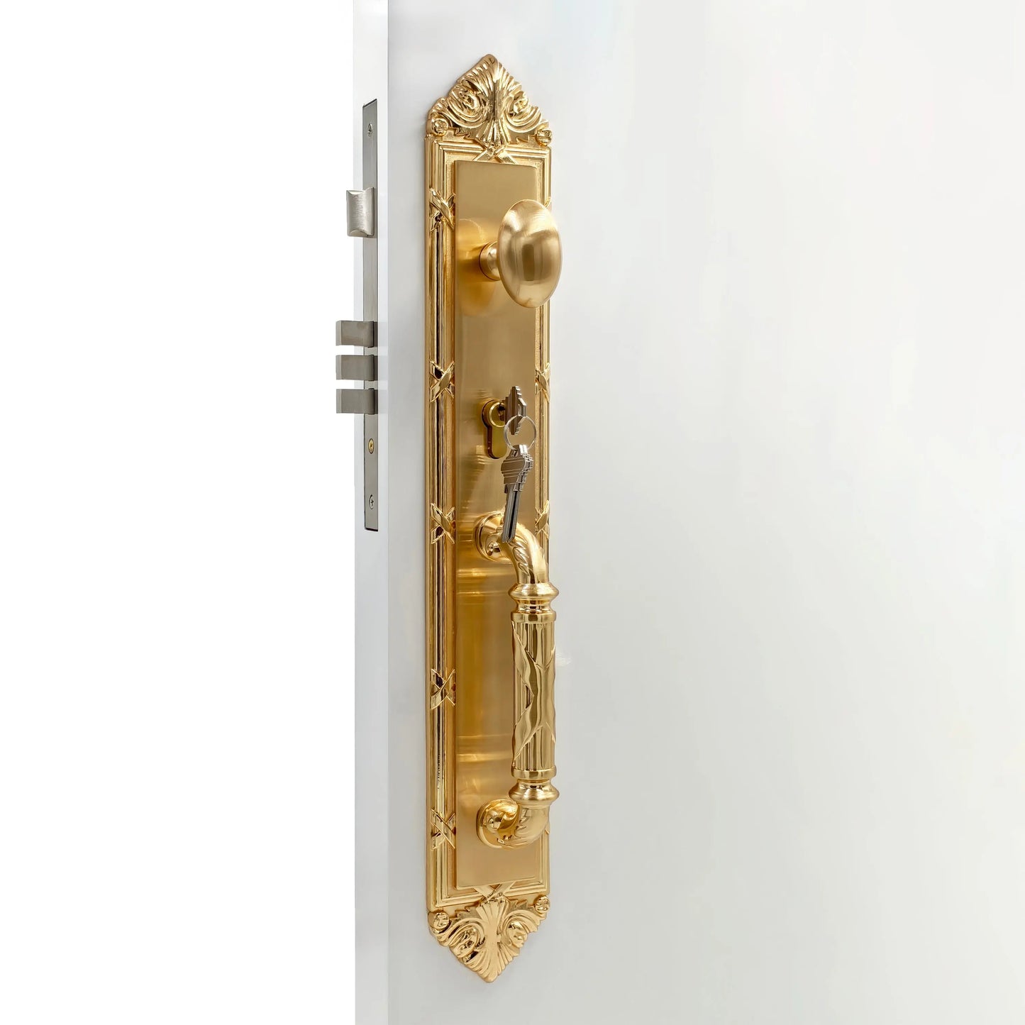 Westminster One-Piece Door Handleset with Classic Grip and Circolo Rosette with Contempo Goose Eggs-shaped Knob in Polished Brass zhongshan sunshine hardware Co., Ltd