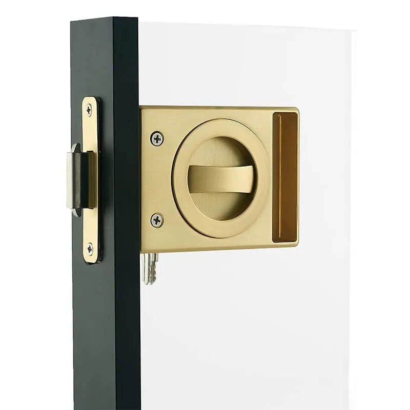 Installation effect of glass door pocket lock inside the door