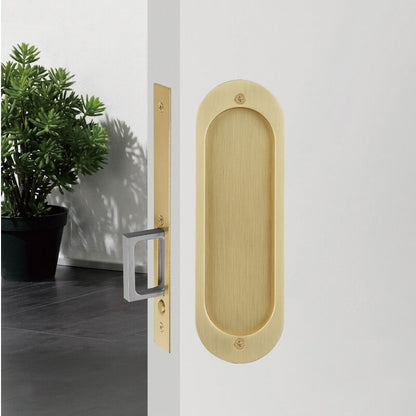 The effect of installing a golden sliding door lock on the door